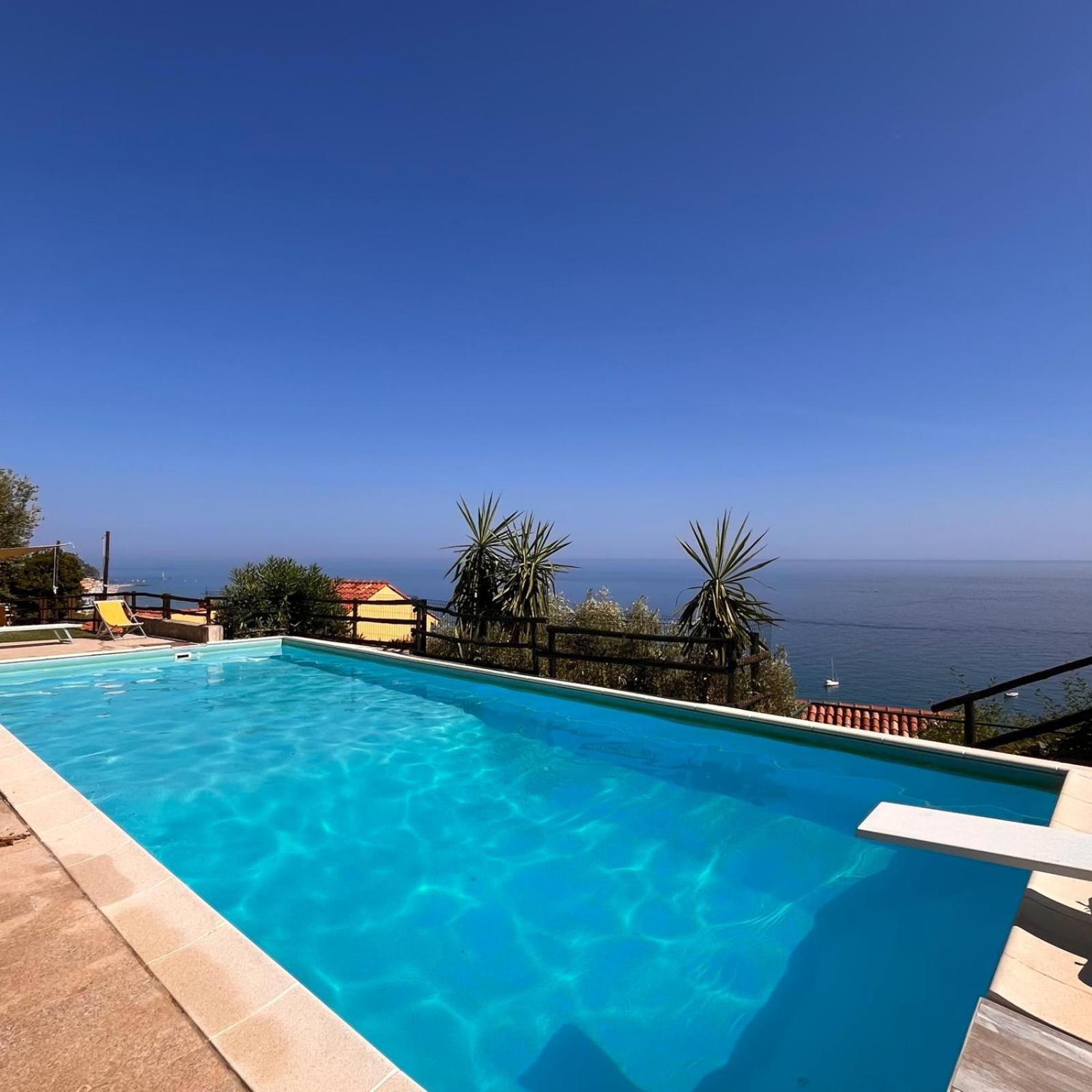 Lo Scoglio Apartment Varigotti Bagian luar foto