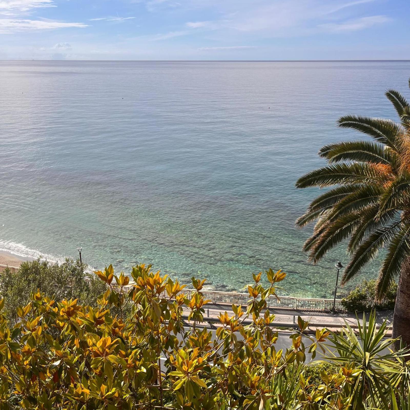 Lo Scoglio Apartment Varigotti Bagian luar foto
