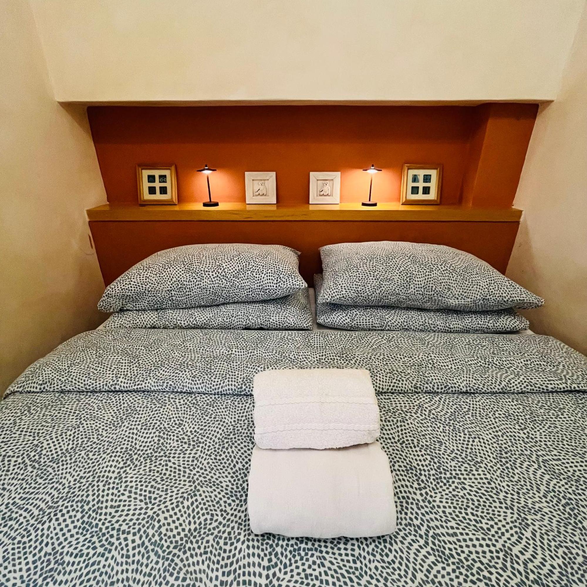Lo Scoglio Apartment Varigotti Bagian luar foto