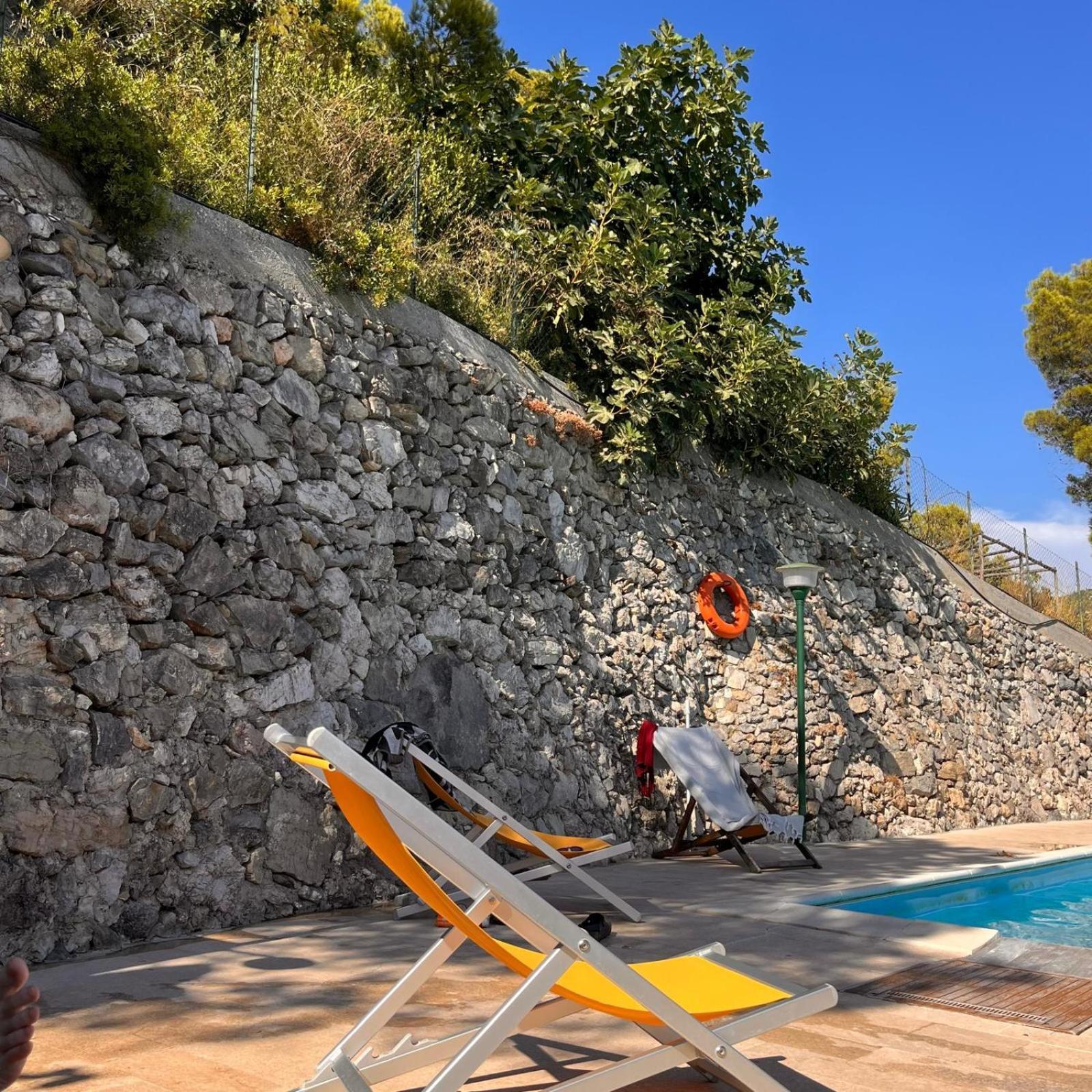 Lo Scoglio Apartment Varigotti Bagian luar foto