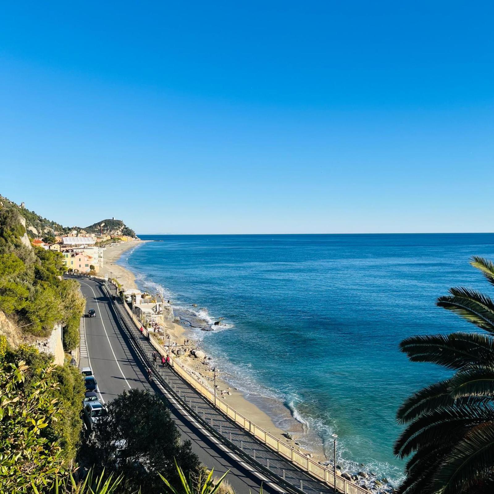 Lo Scoglio Apartment Varigotti Bagian luar foto